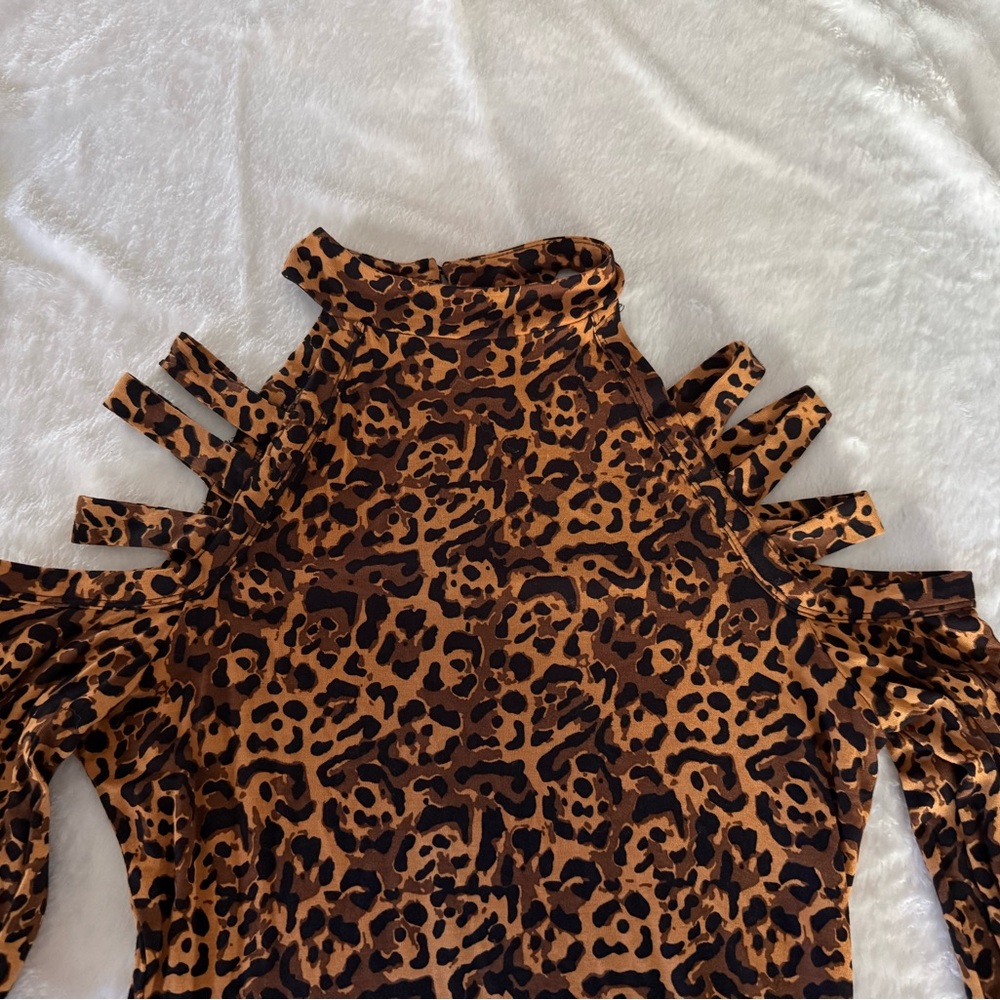 Venus Body Con Strappy Shoulder Cheetah Print Choker Neck Dress XS - Picture 6 of 8